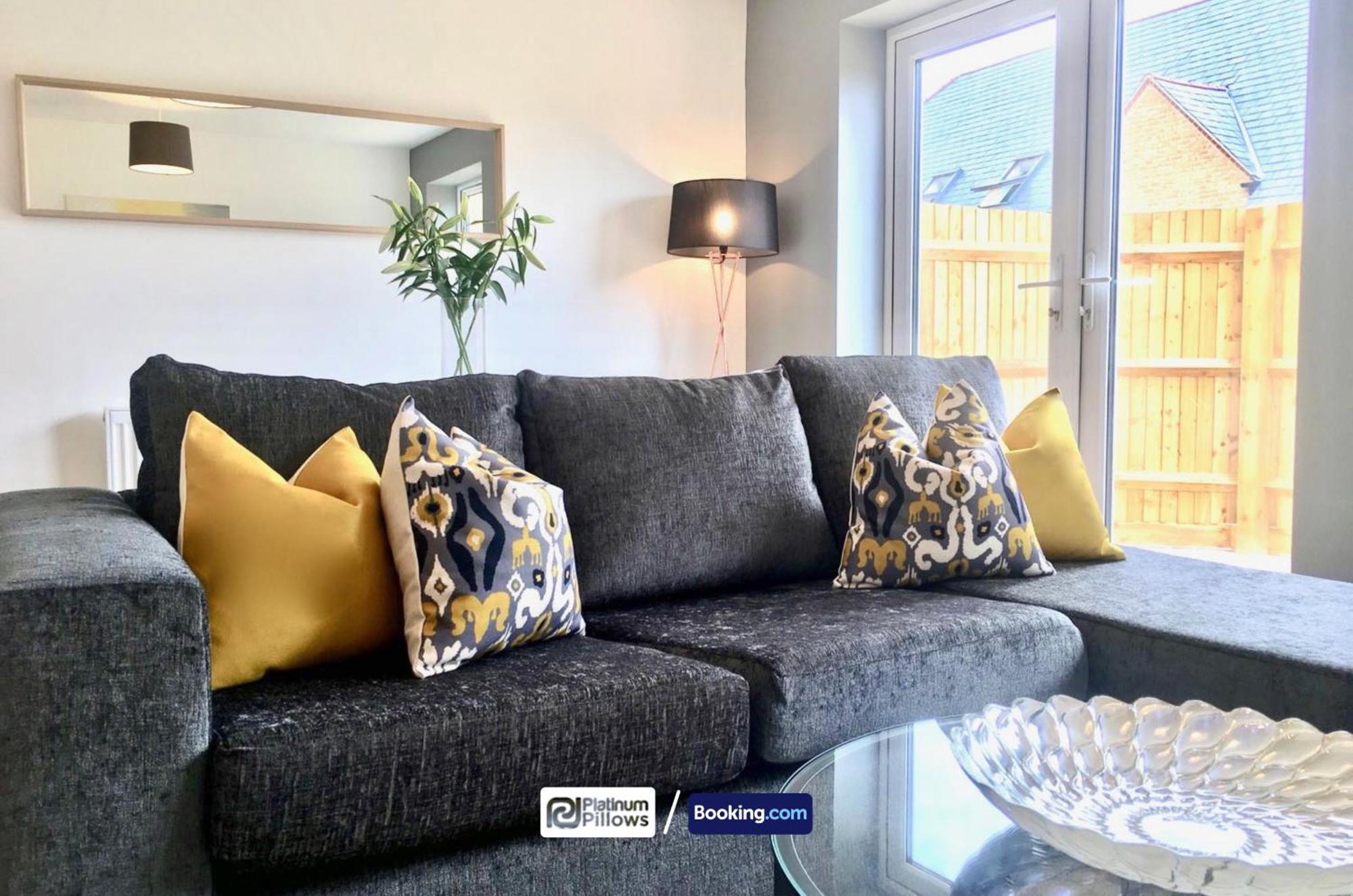 Appartement Monthly & Weekly Deals Available, Leisure & Business, Near Hospitals And Science Park, Hotels,